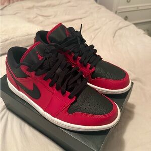 Nike Men’s Jordan 1 Low Reverse Bred